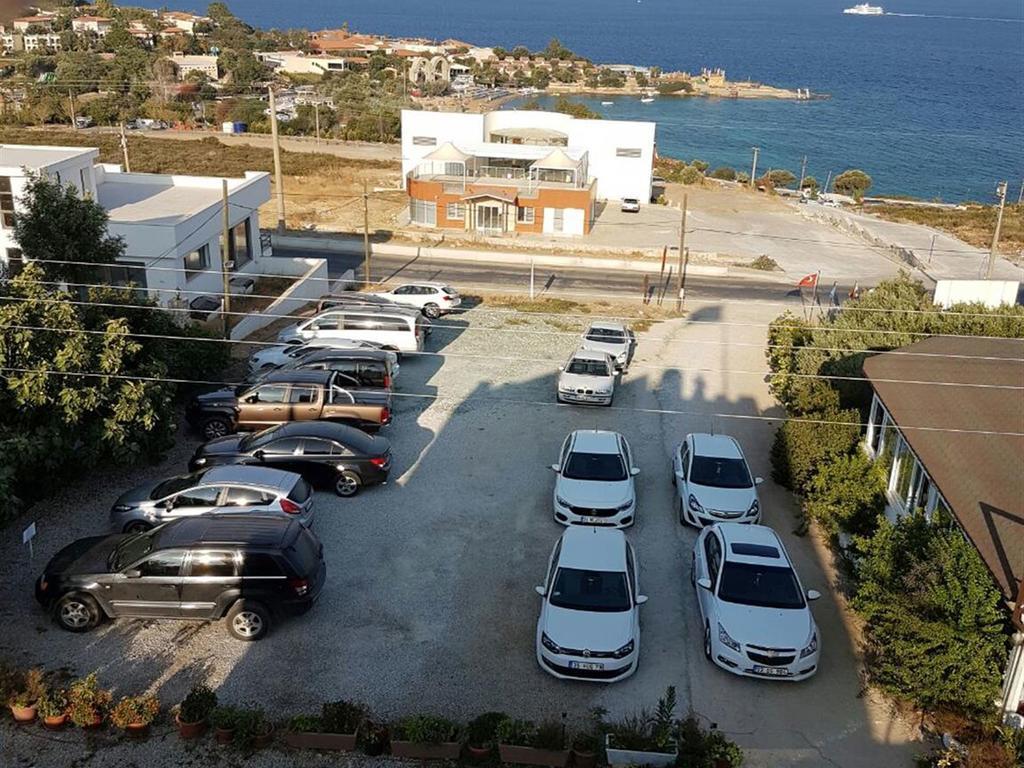 Huzur Hotel Siğacık Esterno foto